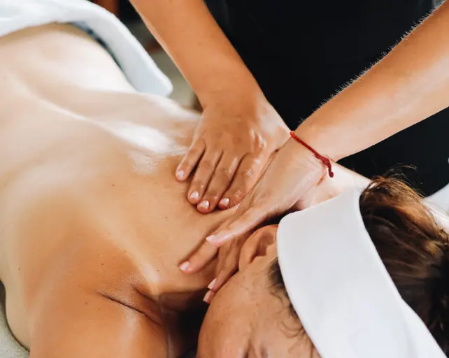 Massagem Modeladora: Benefícios para a Redução de Medidas